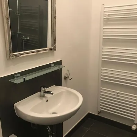 Apartment Time Out 2 *